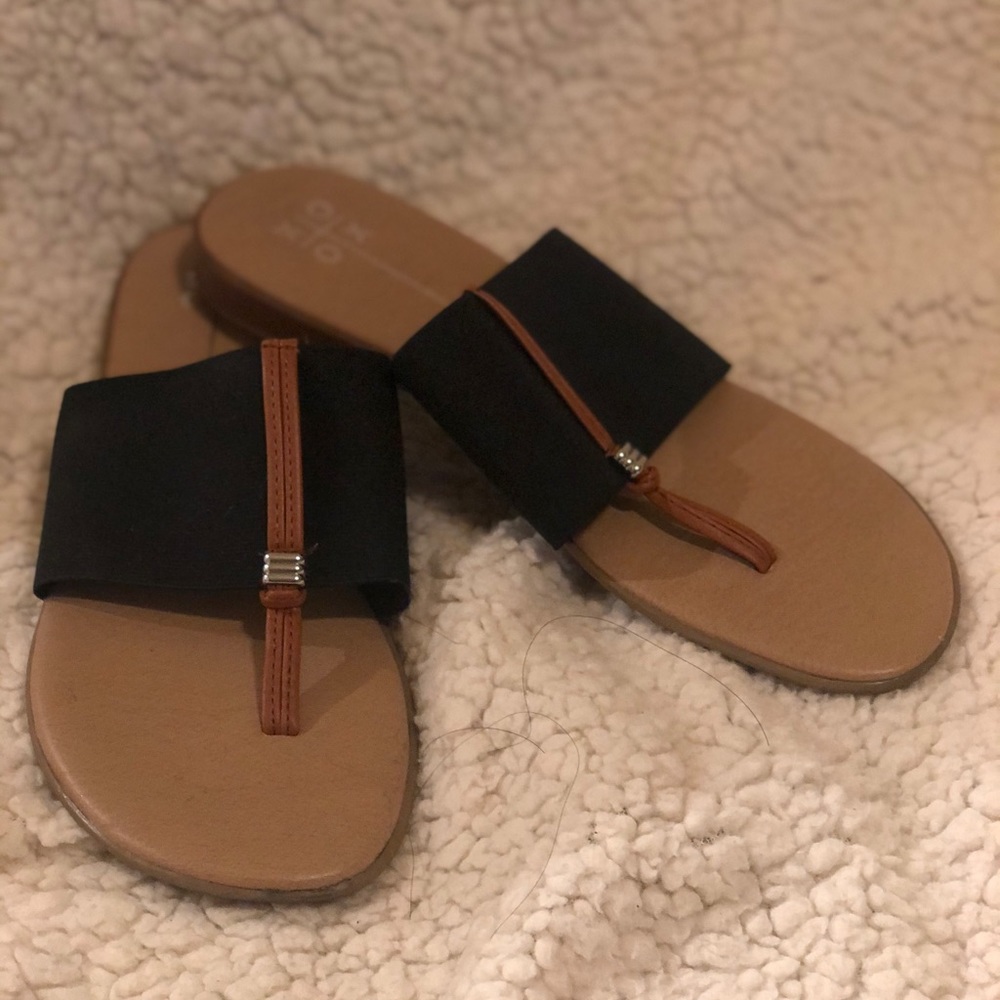 Xoxo sandals